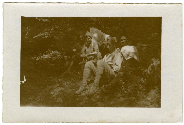 Soldats au repos