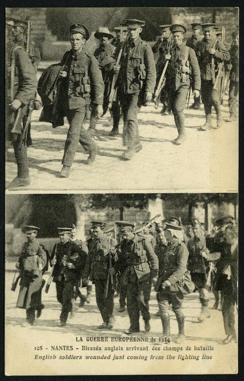 La guerre européenne de 1914. Nantes. Blessés anglais arrivant des champs de bataille. English soldiers wounded just coming from the fighting line.