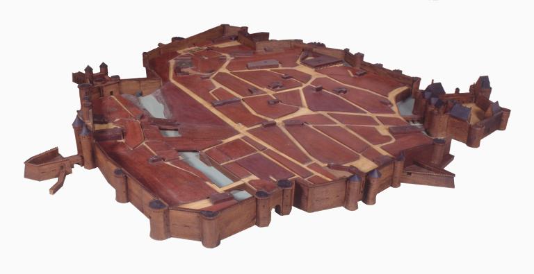 Plan de la ville de Nantes du 13e au 16e siècle